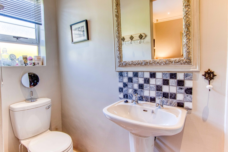 3 Bedroom Property for Sale in Somerset Ridge Western Cape